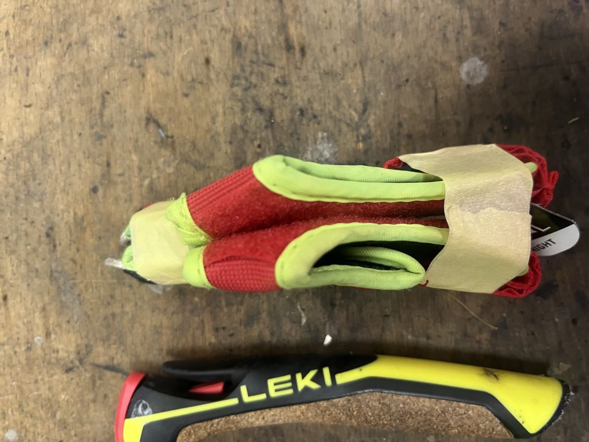 Leki Sonstige Zubehör: Leki Trigger Shark Griffe und Schlaufen – Neu (gemäss Beschreibung) aus Chur von williwild 1
