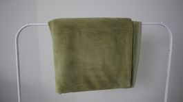 Ikea Kuscheldecke 150x210cm Tagesdecke hell grün Gullstrale