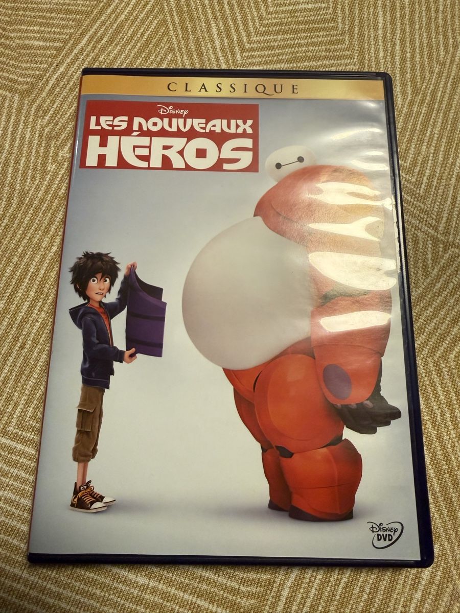 Tutti i DVDs: Disney: Les nouveaux Héros – Usato da Troinex venduto da grigri2020