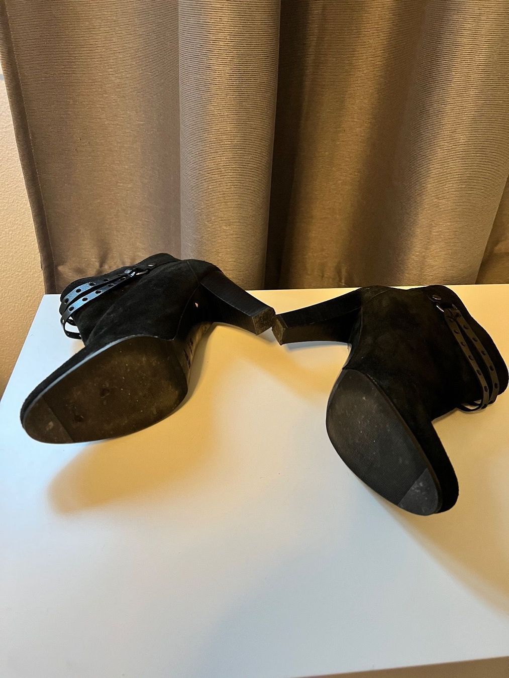 Hugo Boss Scarpe da donna: Boss Stiefelette – Usato da Wetzikon ZH venduto da KikiZu 1