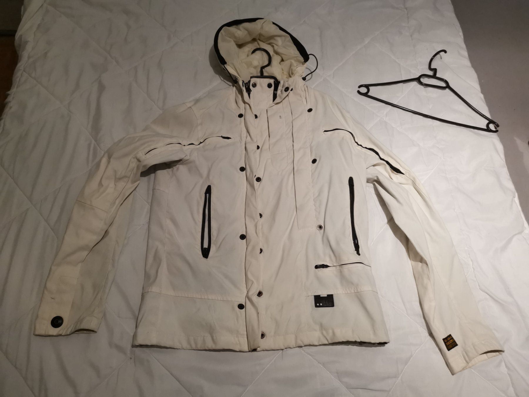 G-Star Jacken: G-Star Winterjacke Weiss – Gebraucht aus Goldach von Top-Shops
