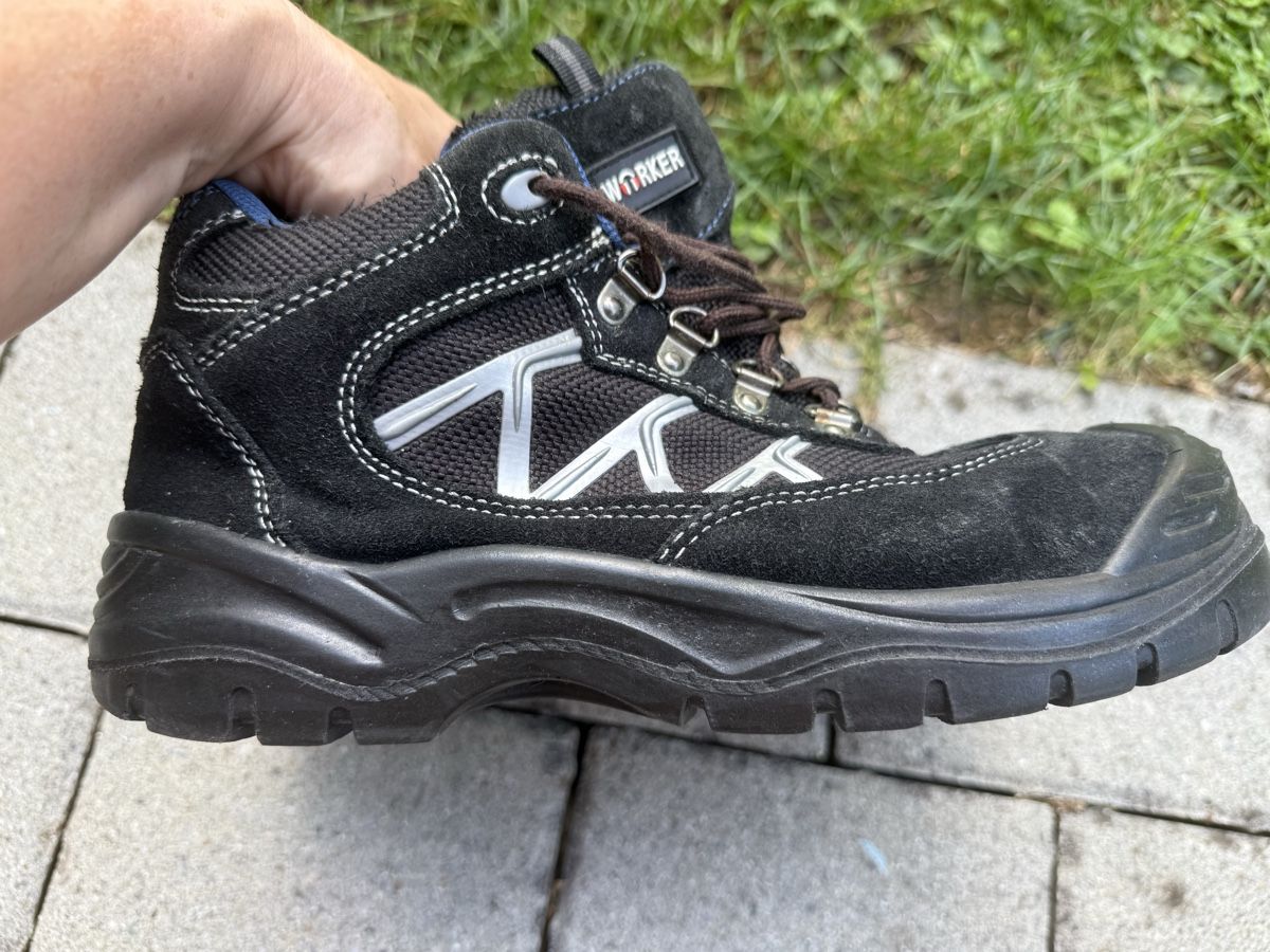 Herrenschuhe: WORKER Sicherheitsstiefel Gr. 40 - S3 SRC gebraucht – Gebraucht aus Egg b. Zürich von Flummi 8