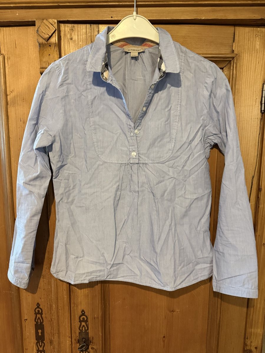Burberry Camicette, T-shirt & Top: Burberry Bluse 156 – Usato da Herrliberg venduto da Juliaisidor