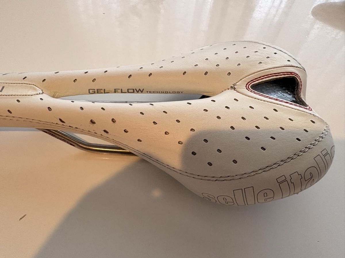 Selle Italia Ersatzteile: Sattel Selle italia gel flow techonogy – Gebraucht aus Giubiasco von bulag 2