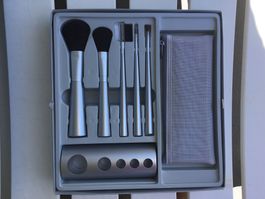 Coffret pinceaux maquillage avec support