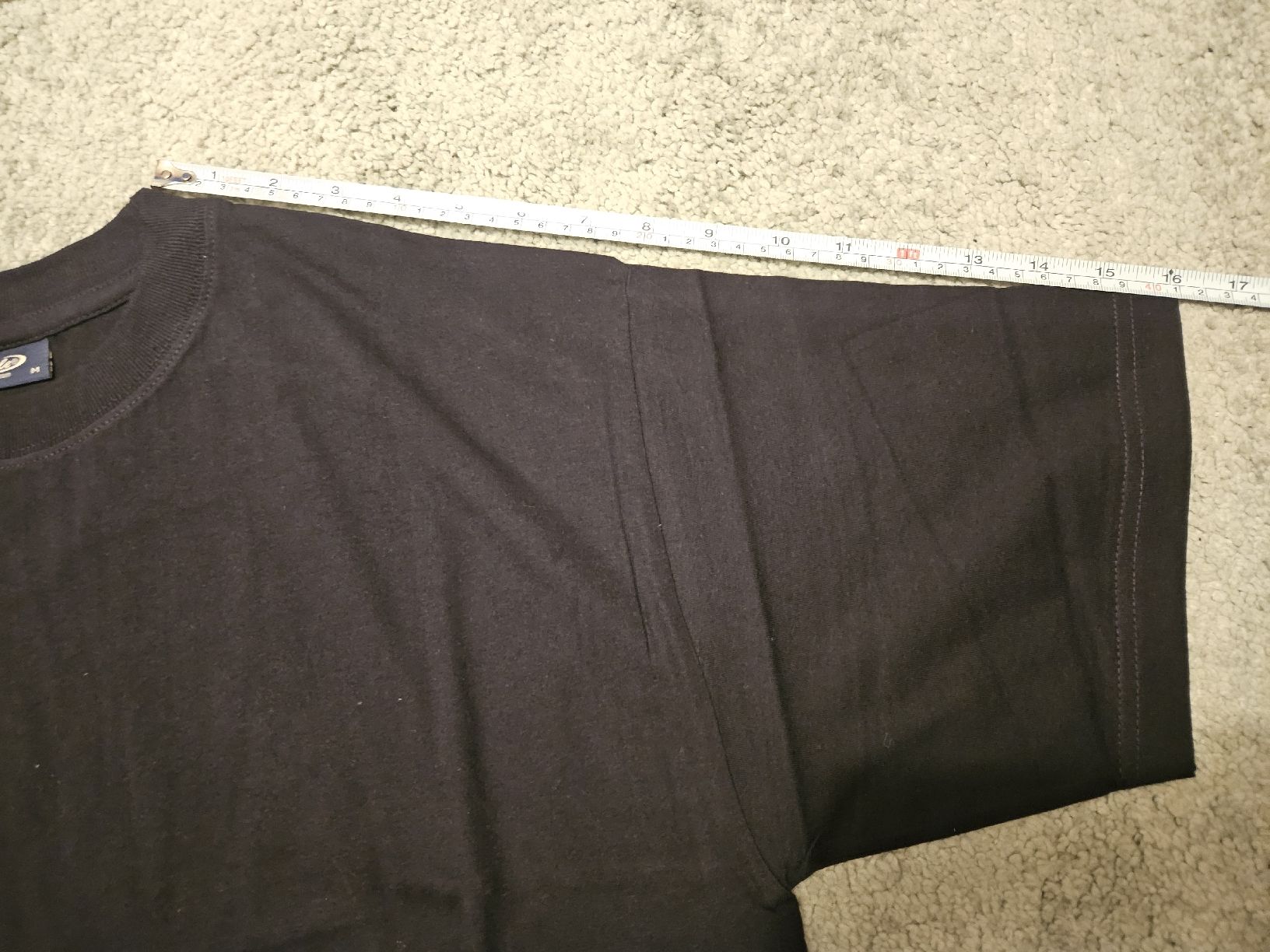 Switcher T-shirt: Schwarze T-Shirts Gr. M – Nuovo (secondo la descrizione) da Schwerzenbach venduto da Julbox 4
