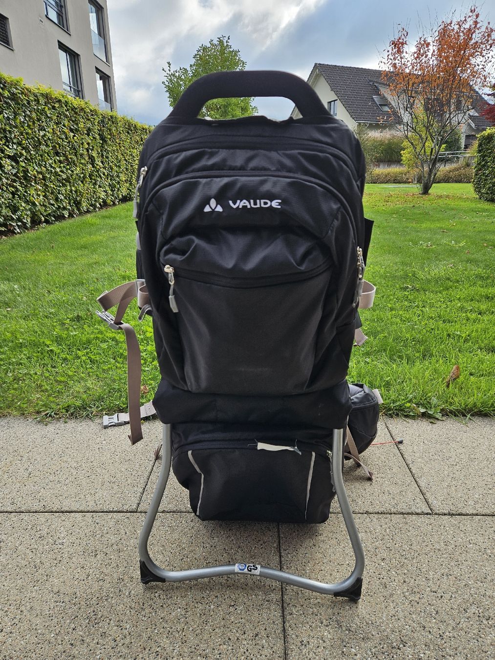 Vaude Zaini: Vaude Shuttle Premium Kindertrage Top Zustand! – Usato da Unterägeri venduto da raff82