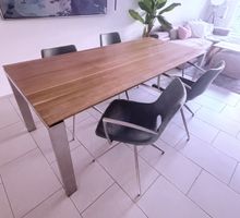 Massiver Eichen-Esstisch von Livique – ausziehbar auf 2,80 m