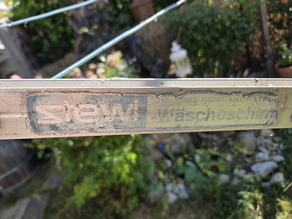 Wäscheständer: Stewi Wäscheschirm  – Gebraucht aus Bern von Sanssucre 1