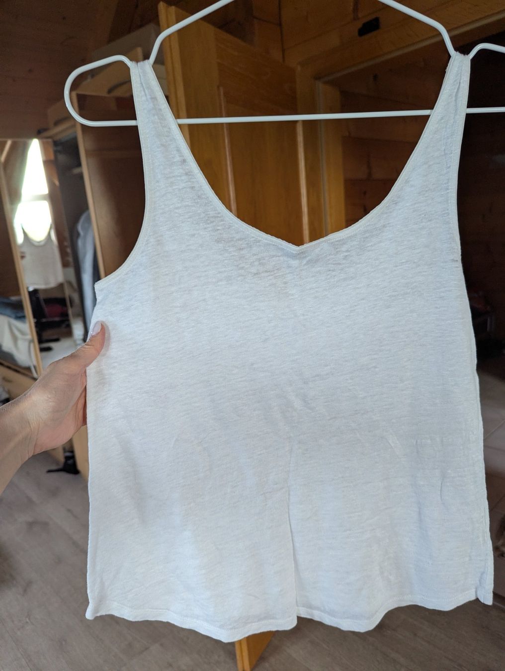 Massimo Dutti Top: Massimo Dutti linen tank top – Usato da Altendorf venduto da jak_lkk8 3