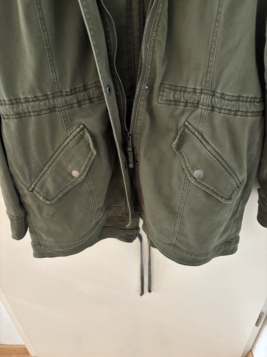 Hollister Jacken: Hollister Parka – Gebraucht aus Studen BE von Nrossi 3