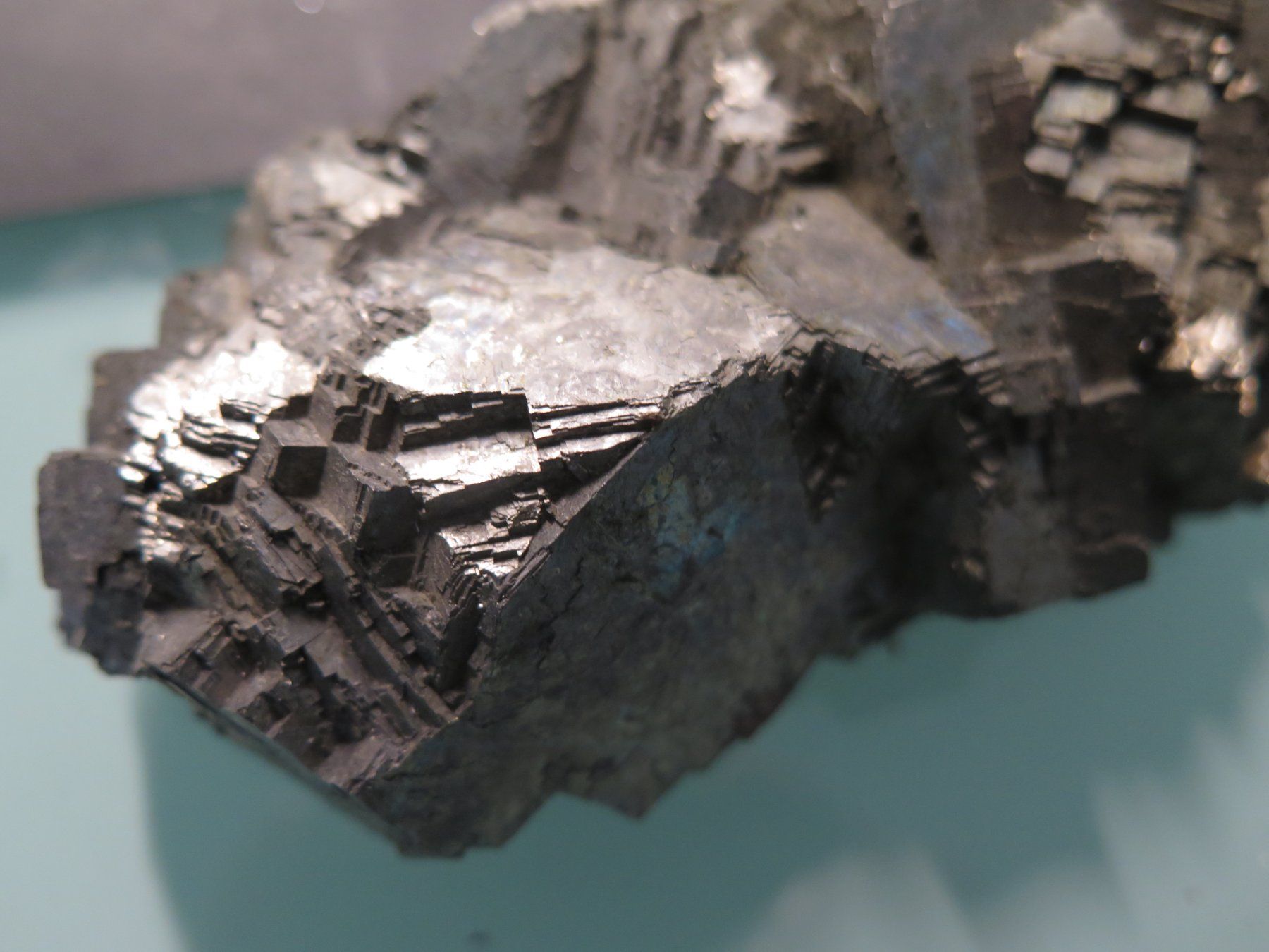Minerali & Pietre curative: Ferro Vanadium von Duisburg ca. 724 gr. – Usato da Schaffhausen venduto da Yamakana51L8736OQ8 4