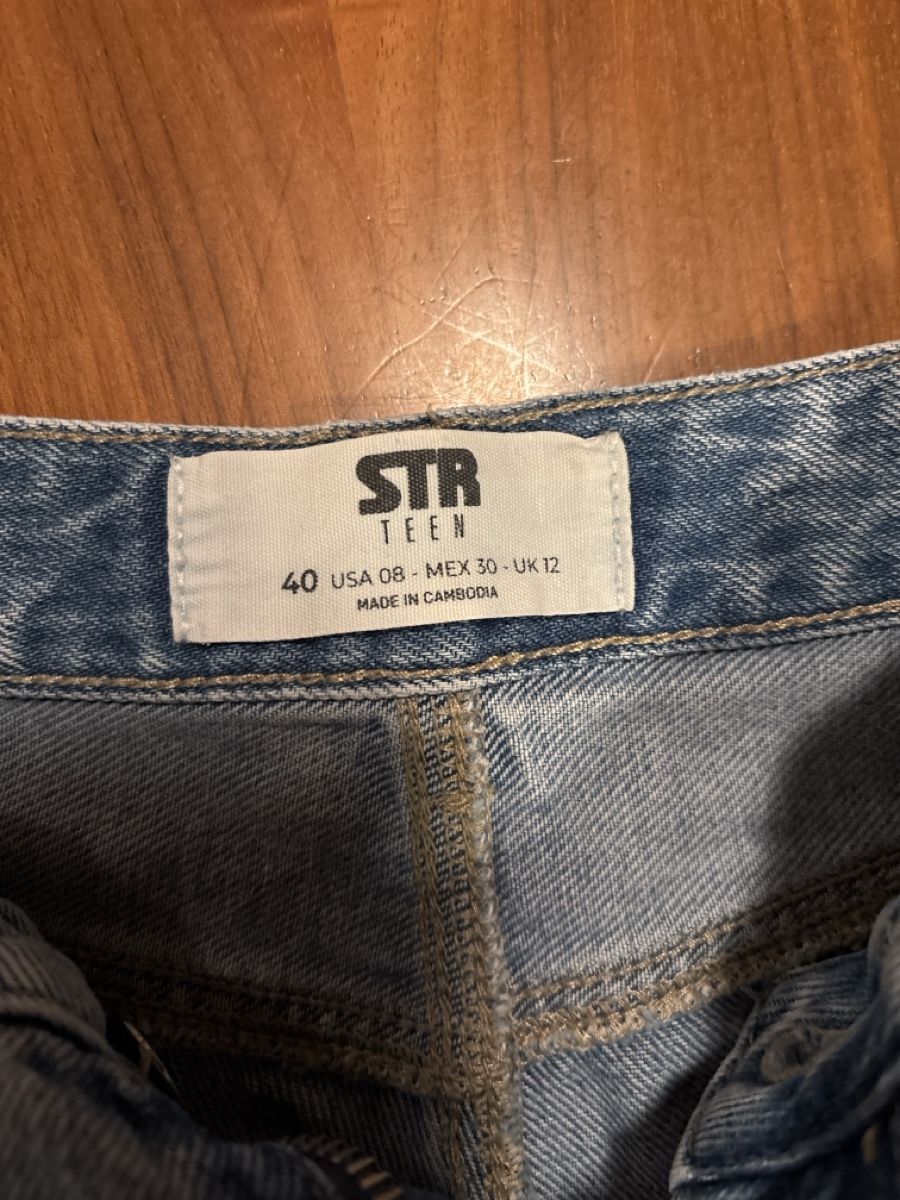 Jeans: Jeans Grösse 40 – Gebraucht aus Unterentfelden von Lavach 2