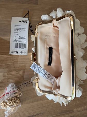 Pochette Anna Field