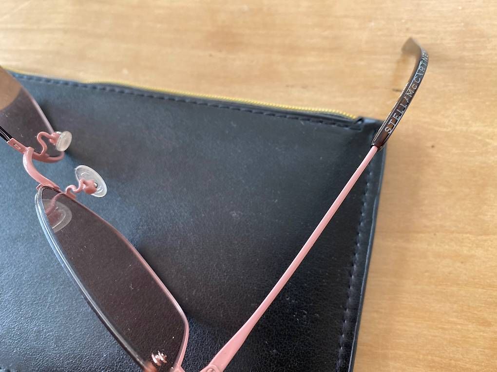 Lunettes & Verres: Stella McCartney Sonnenbrille rosa – D'occasion à Orselina par stefaniamenz 3