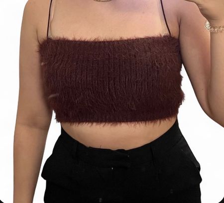 Top en maille poilue ZARA prune taille M bon état