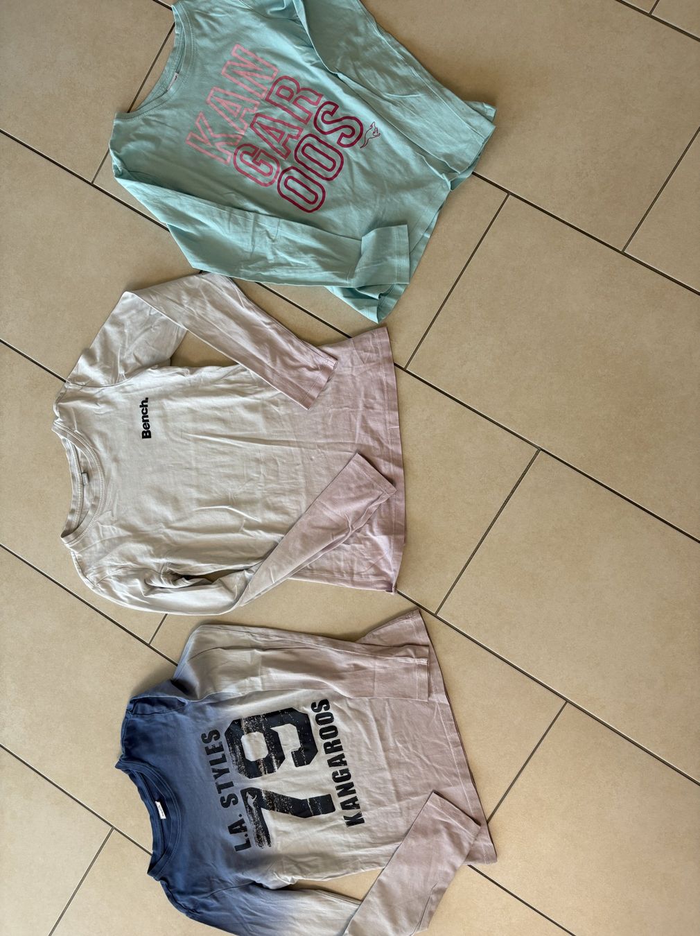 Lotti & Set di vestiti: Shirts – Usato da Küssnacht am Rigi venduto da icbicb