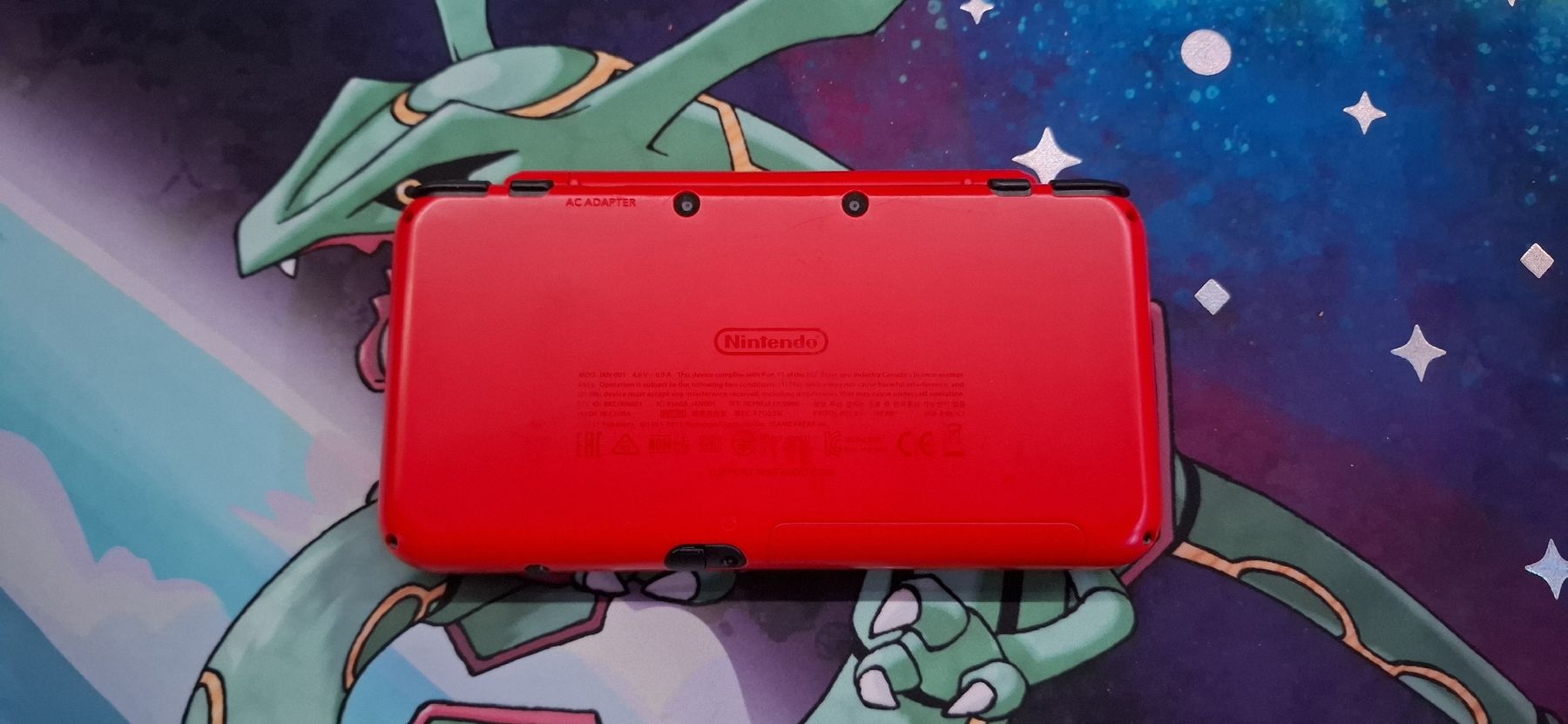 Nintendo Console: Nintendo 2ds XL Pokéball Edition  – Usato da Thayngen venduto da Jer0me97 3
