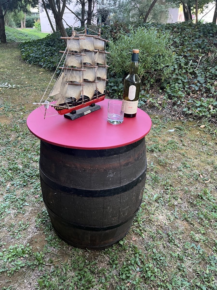 Toutes les décorations: Weinfass, Deko, rustikal, antik – D'occasion à Zürich par mela88