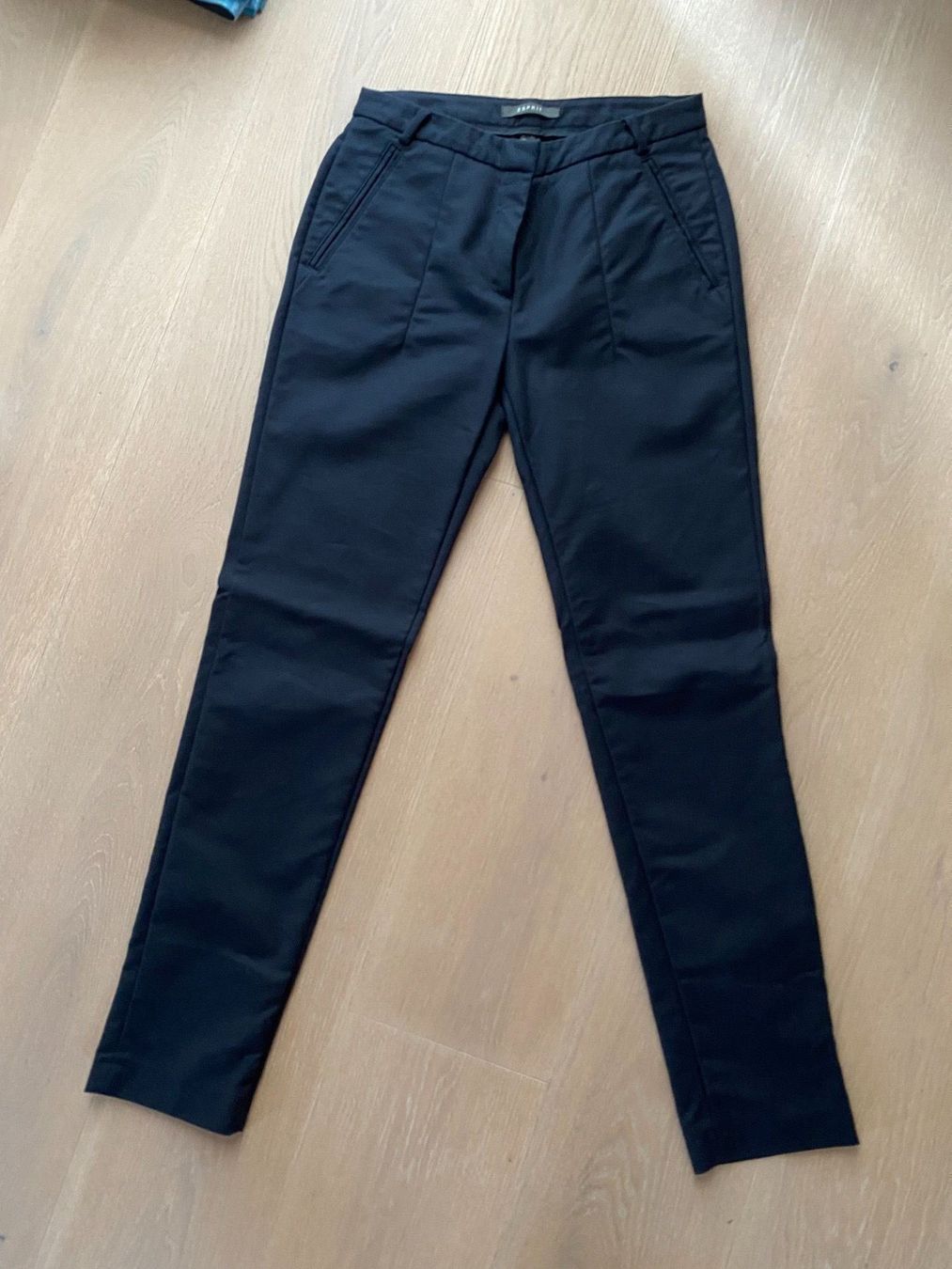 Esprit Hosen: Neue dunkelblaue Esprit Hose Grösse 34 – Neu (gemäss Beschreibung) aus Winkel von Flyhy2020