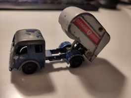Tippax Refuse Collector Lesney