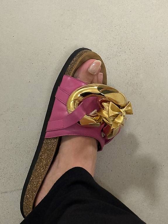Chaussures femmes: JW Anderson Flip Flops – D'occasion à Wallisellen par gin_9htl 1