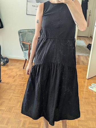 Uniqlo Schwarzes Leinen-Mischkleid Strukturiert S