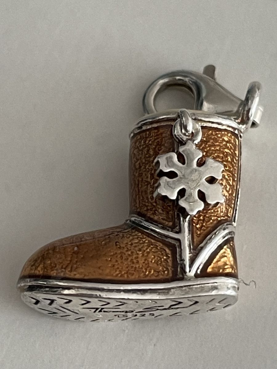 Thomas Sabo Ciondoli: Charm Thomas Sabo, botte style UGG et flocon de neige – Usato da Le Grand-Saconnex venduto da sav_dfj7 2