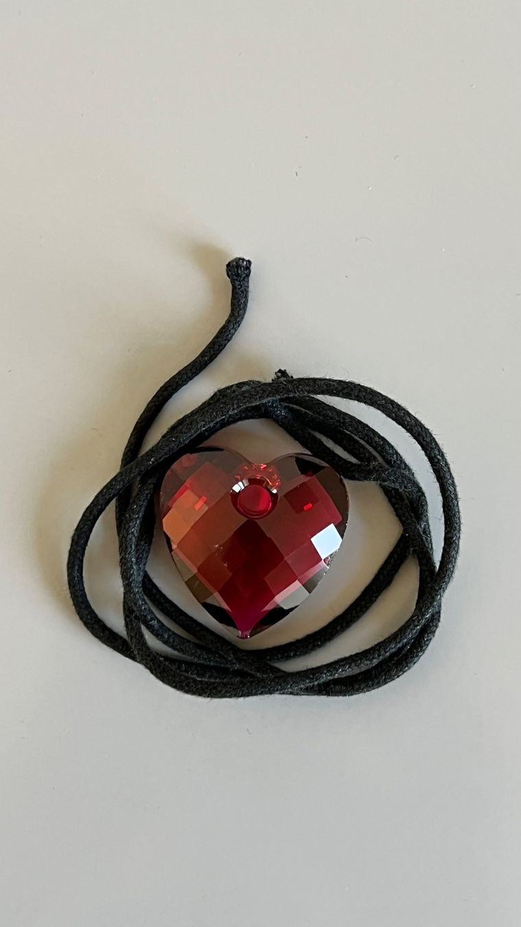 Swarovski Ketten: Original Swarowski Herz Halskette – Neu (gemäss Beschreibung) aus Zürich von Mel_Meli