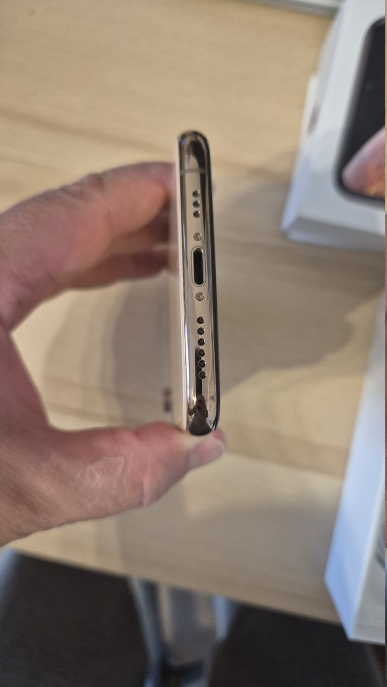 Apple Telefoni cellulari / Smartphones: iPhone XS 64GB Gold 3012 – Usato da Münchenbuchsee venduto da MV_Solutions 6
