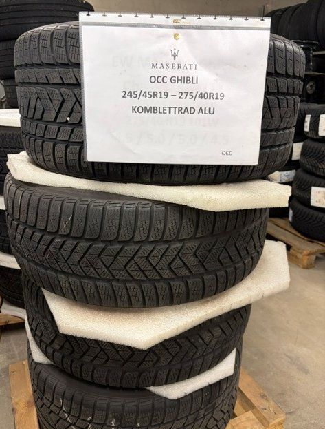 Pirelli Pneumatici & Ruote complete: Maserati Ghibli Kompletträder – Usato da Biel/Bienne venduto da orpundgarage