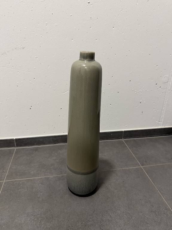 Vasen & Gefässe: Grosse Vase in grau/grün – Gebraucht aus Aarburg von nic_8jr7