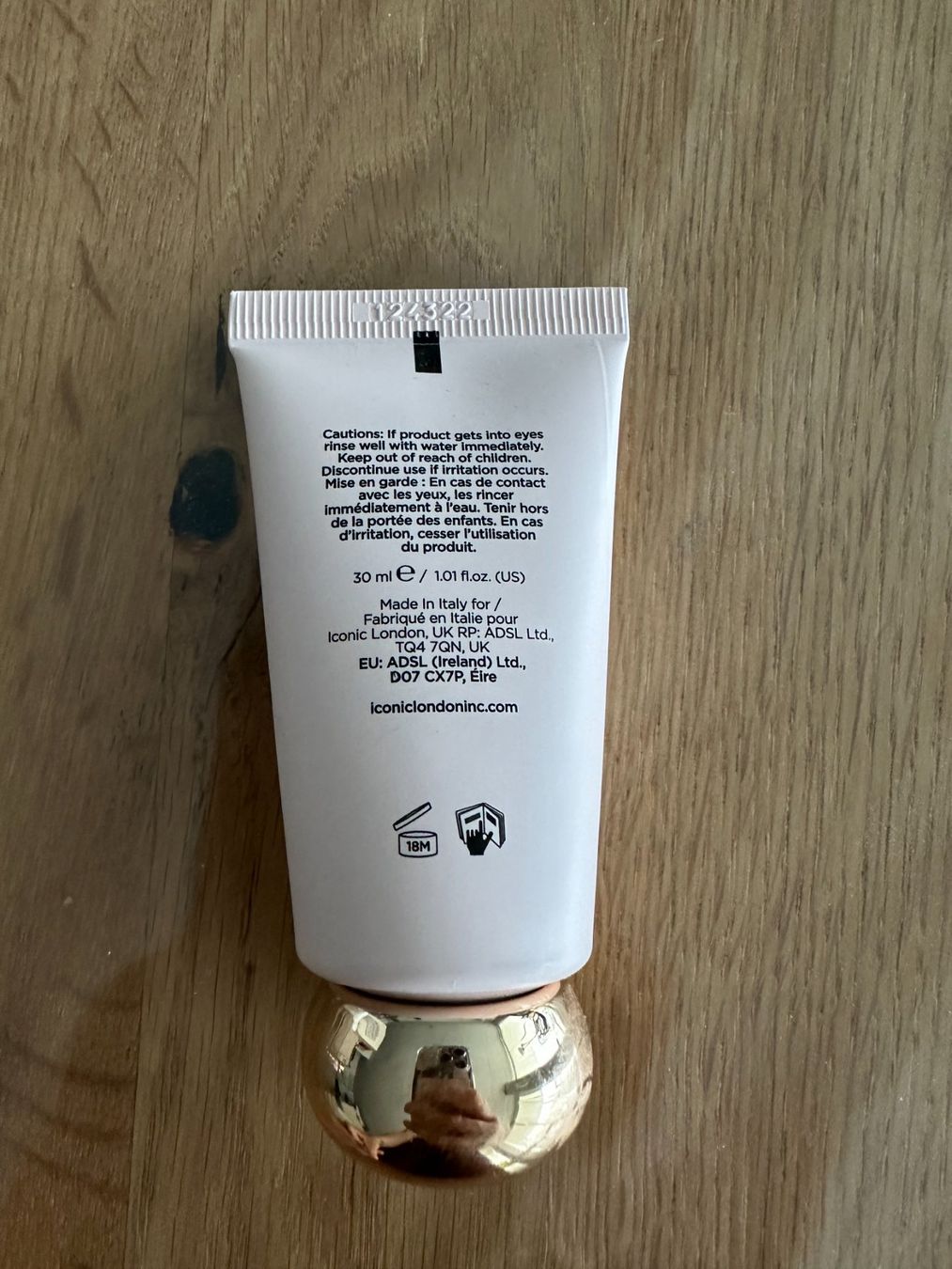 Make-up: Iconic London velvet smooth base – Nuovo (secondo la descrizione) da Courgevaux venduto da Qwertz111320 1