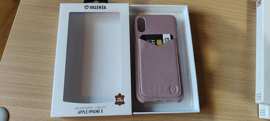 Cover & Protezioni schermo: Apple Iphone x hülle neu – Usato da Zetzwil venduto da cosmaschiwa1