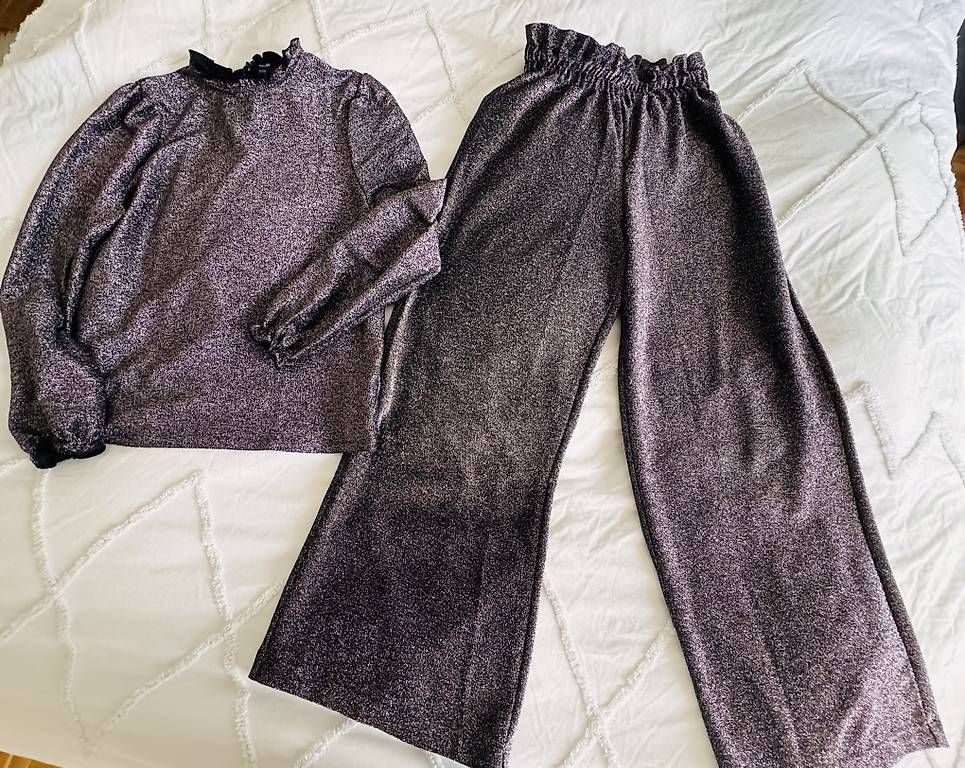 Completi: Ensemble pailleté taille 10 ans 146/152 – Usato da La Chaux-de-Fonds venduto da Sabinchenn 3