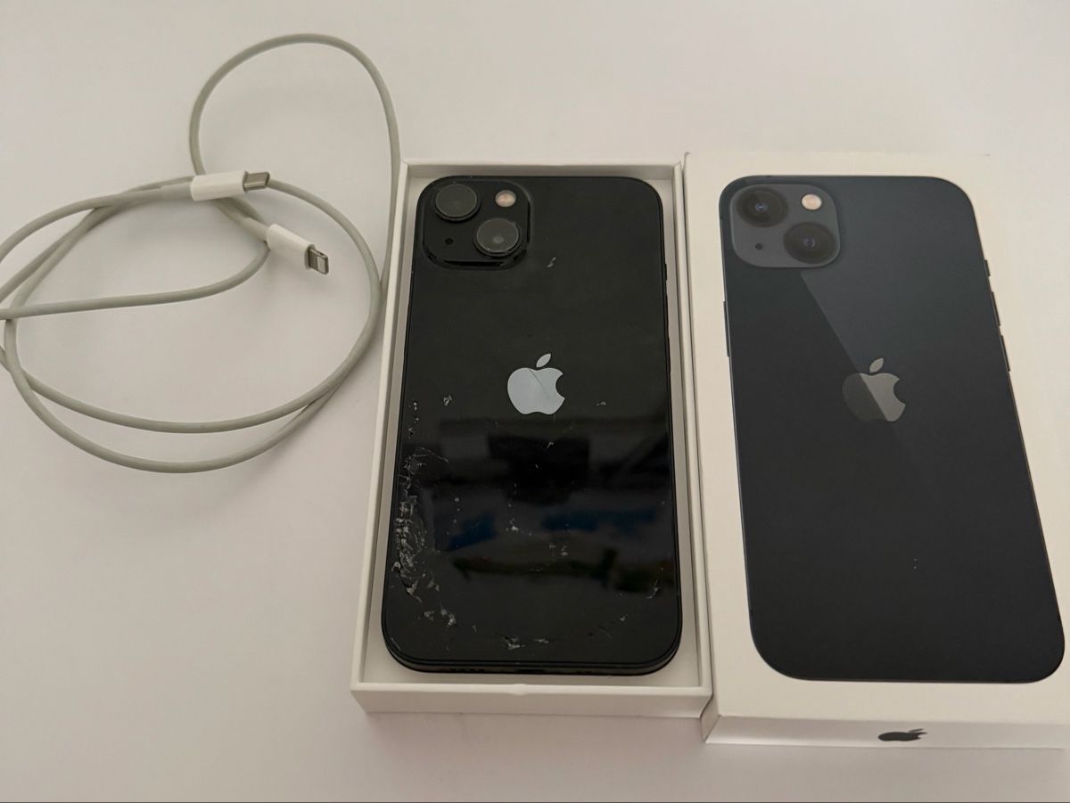 Apple Portables: iPhone 13 – D'occasion à Basel par Leyla_12 2