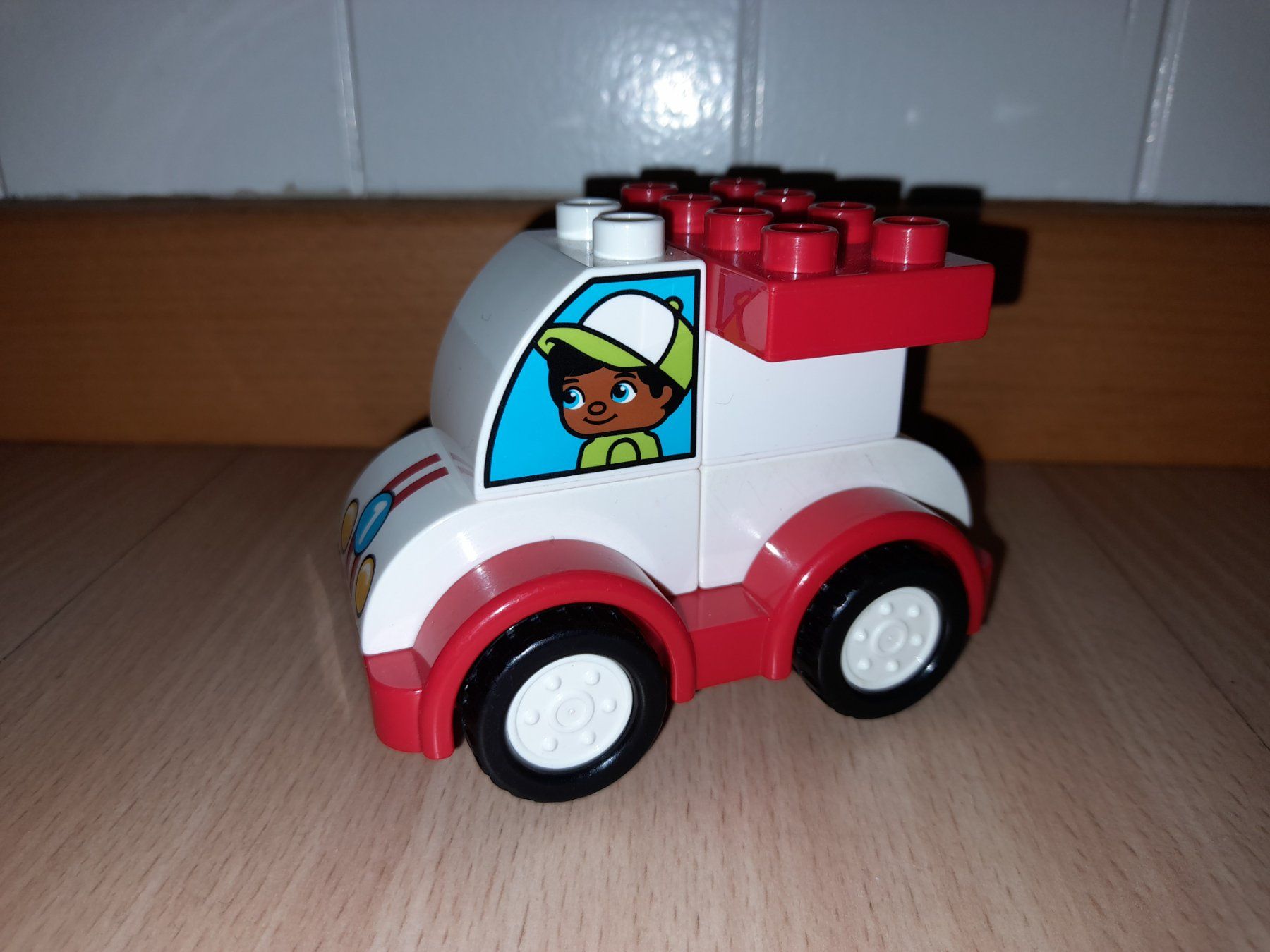 Lego Spielzeuge: Lego Duplo Rennwagen 10860 – Gebraucht aus Wittenbach von Gugielmo