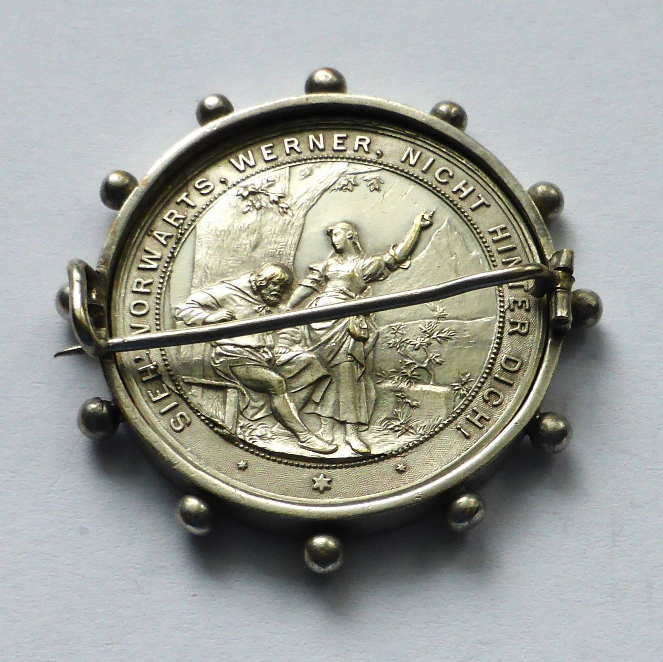 Spille & Fermagli: Wertvolle alte "Silber" Brosche "TELL mit SOHN"  - 21.5g – Usato da Buochs venduto da ema-coins 6