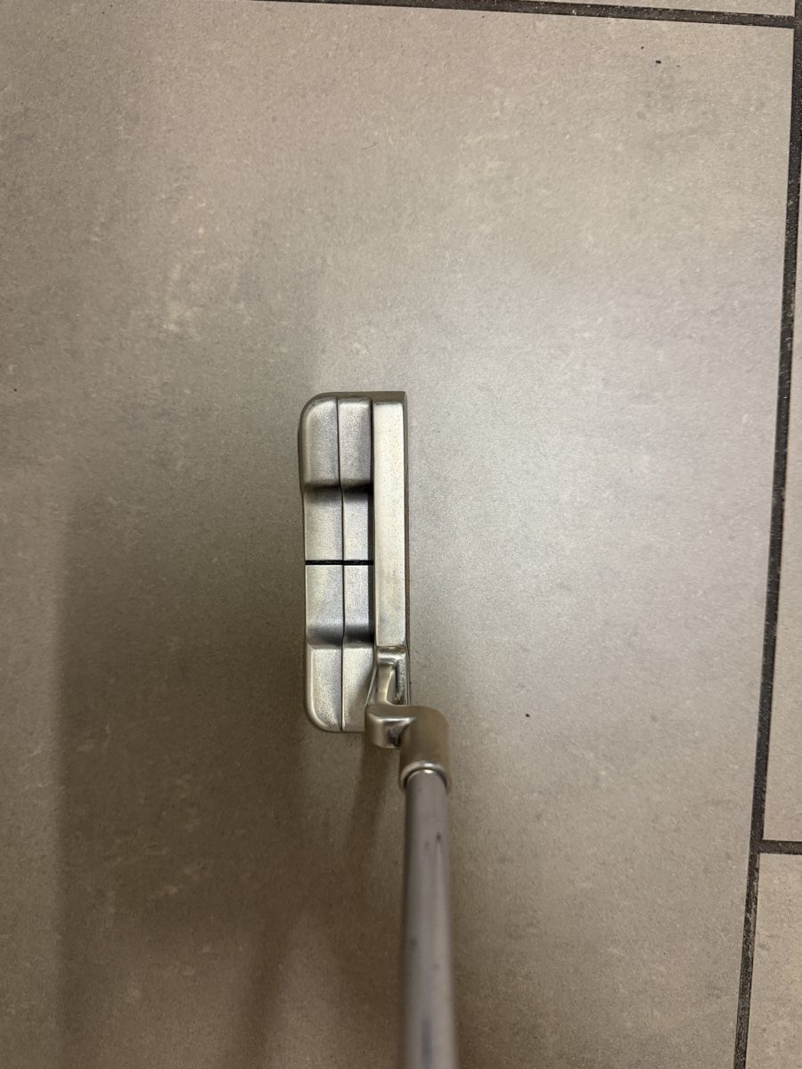 Nike Mazze & Set: Nike Method Core Putter mit Super Stroke Griff, LINKS – Usato da Fehraltorf venduto da Burrito1
