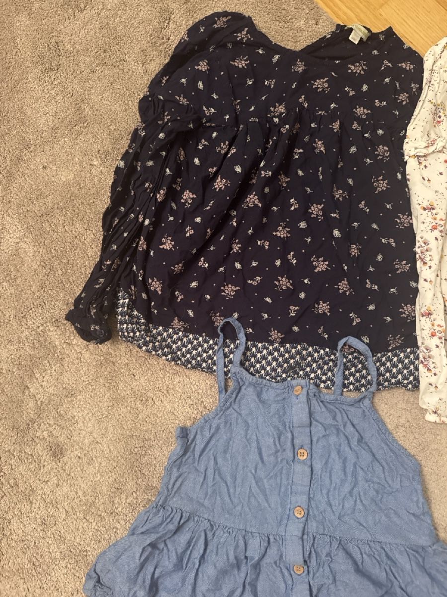 Blusen, T-Shirts & Tops: 3 Mädchen Blusen 128 – Gebraucht aus Wädenswil von dor_ddx7 1
