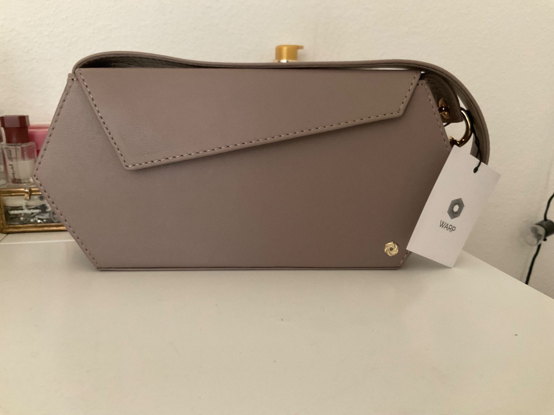 Taschen für Damen: The Devil Wears Prada Hexella Baguette Bag Grey – Gebraucht aus Basel von mar_dgx7 3