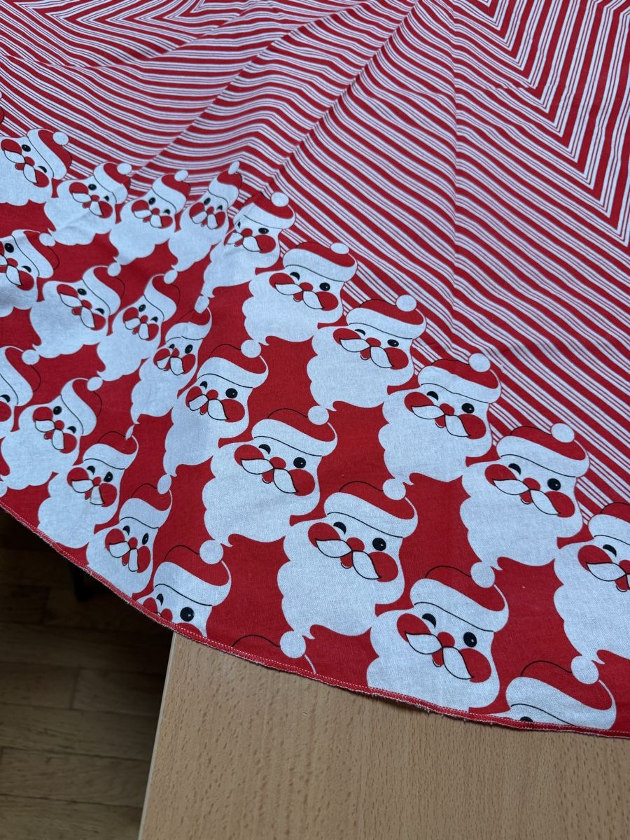 Altra biancheria da tavola: Ovale Weihnachts Tischdecke – Usato da Küsnacht ZH venduto da IrischkaB 1