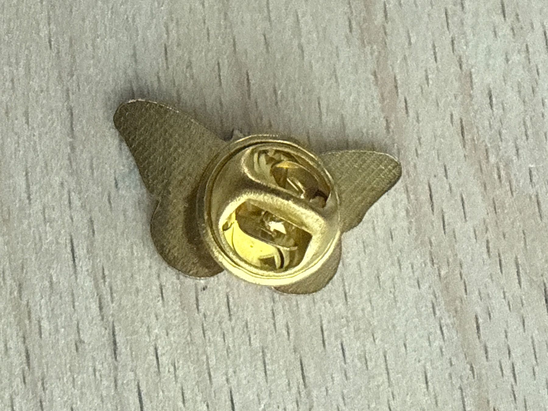 Placchette & Badge: Pin Schmetterling – Usato da Glattbrugg venduto da Schweigmatt 1