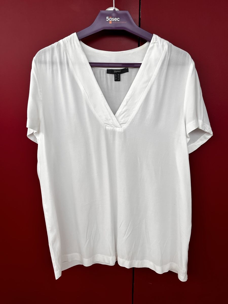Esprit Top: Top blanc Esprit taille 38 – Usato da Romont FR venduto da cat_j6ww
