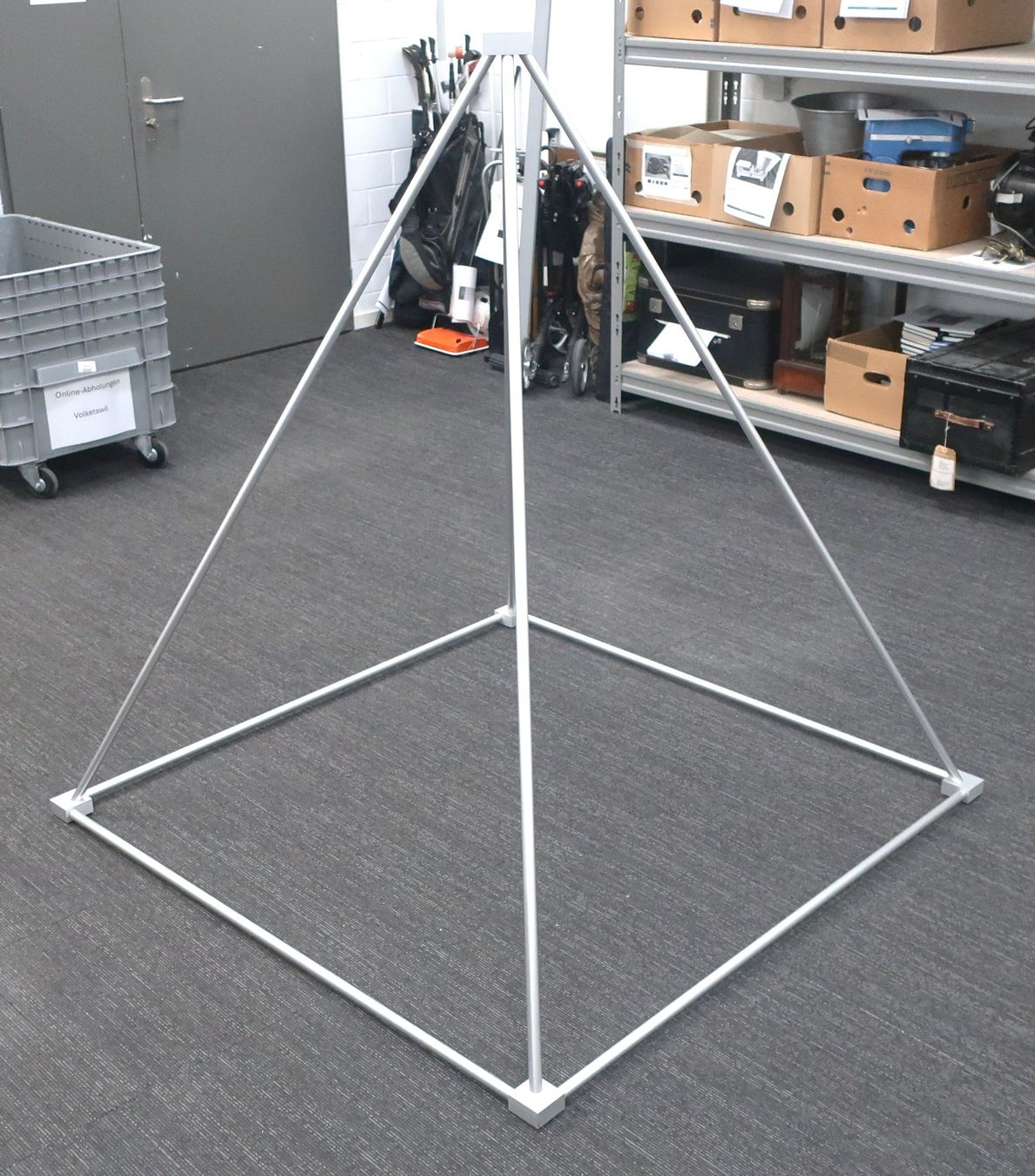 Tutte le decorazioni: MONTE DEI Energetics Pyramide – Usato da Volketswil venduto da brockipfannenstil