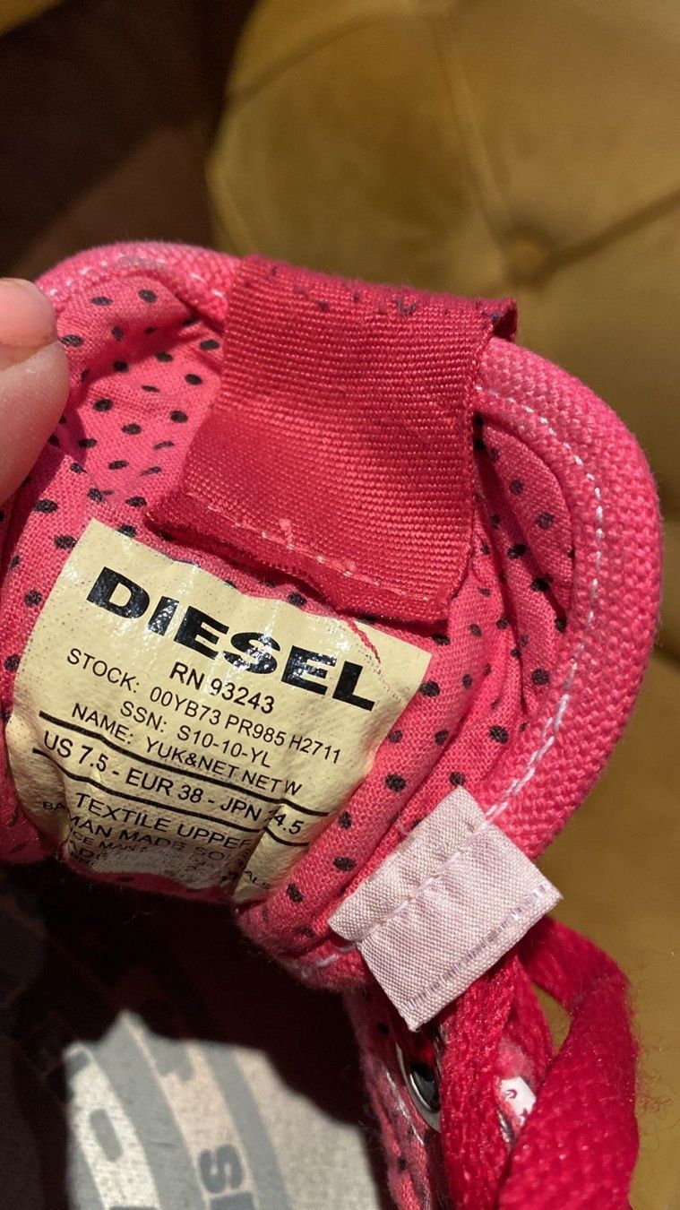 Diesel Scarpe da donna: Damen Sneaker von Diesel, Gr. 38 – Usato da Dagmersellen venduto da sheli17 6