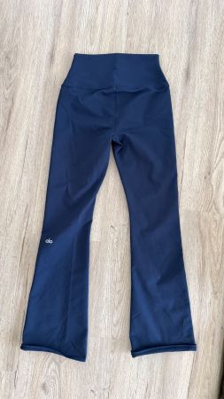 Alo Yoga Airbrush Flare Navy Leggings XS
