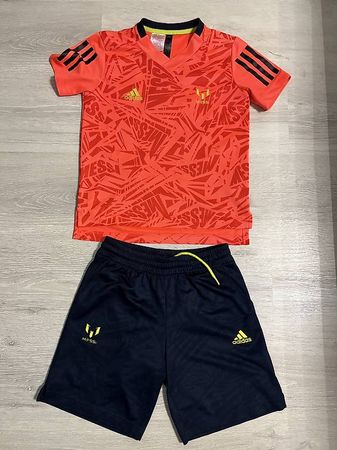Ensemble foot Messi 9-10 ans