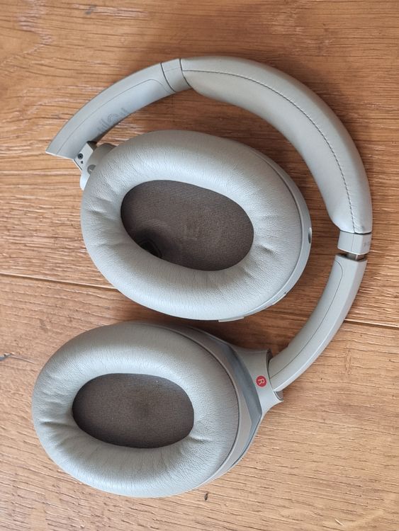 Sony Kopfhörer: Sony WH-1000XM4 Kopfhörer - Top Zustand, wenig benutzt – Gebraucht aus Oberuzwil von Muteless 1