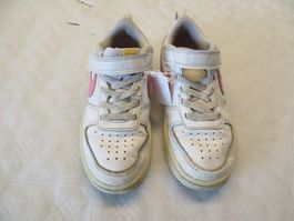 Nike Turnschuhe Gr. 30 für aktive Girls